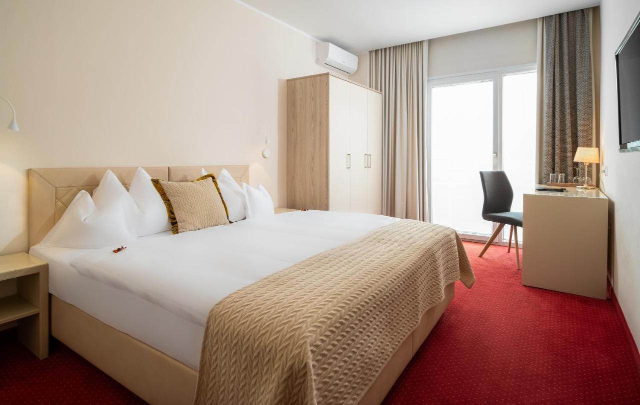 Hotel Post Wrann Velden am Wörthersee Eksteriør billede